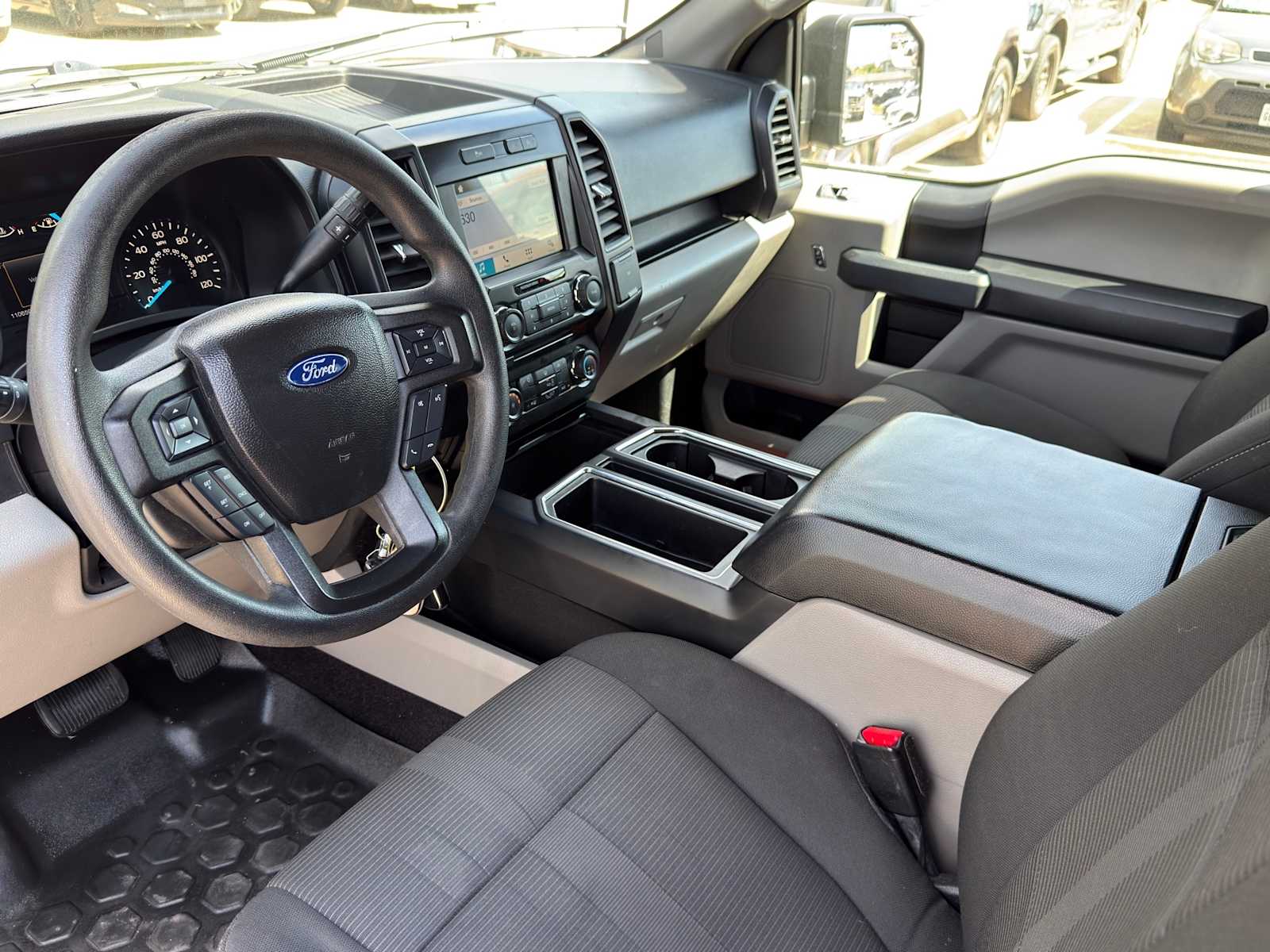 Thumbnail: 2017 Ford F-150 - 10