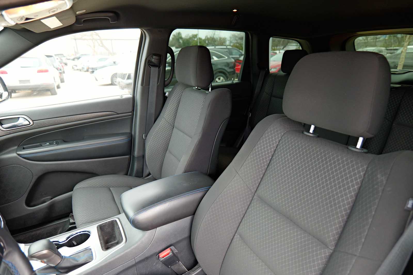 Thumbnail: 2018 Jeep Grand Cherokee - 11