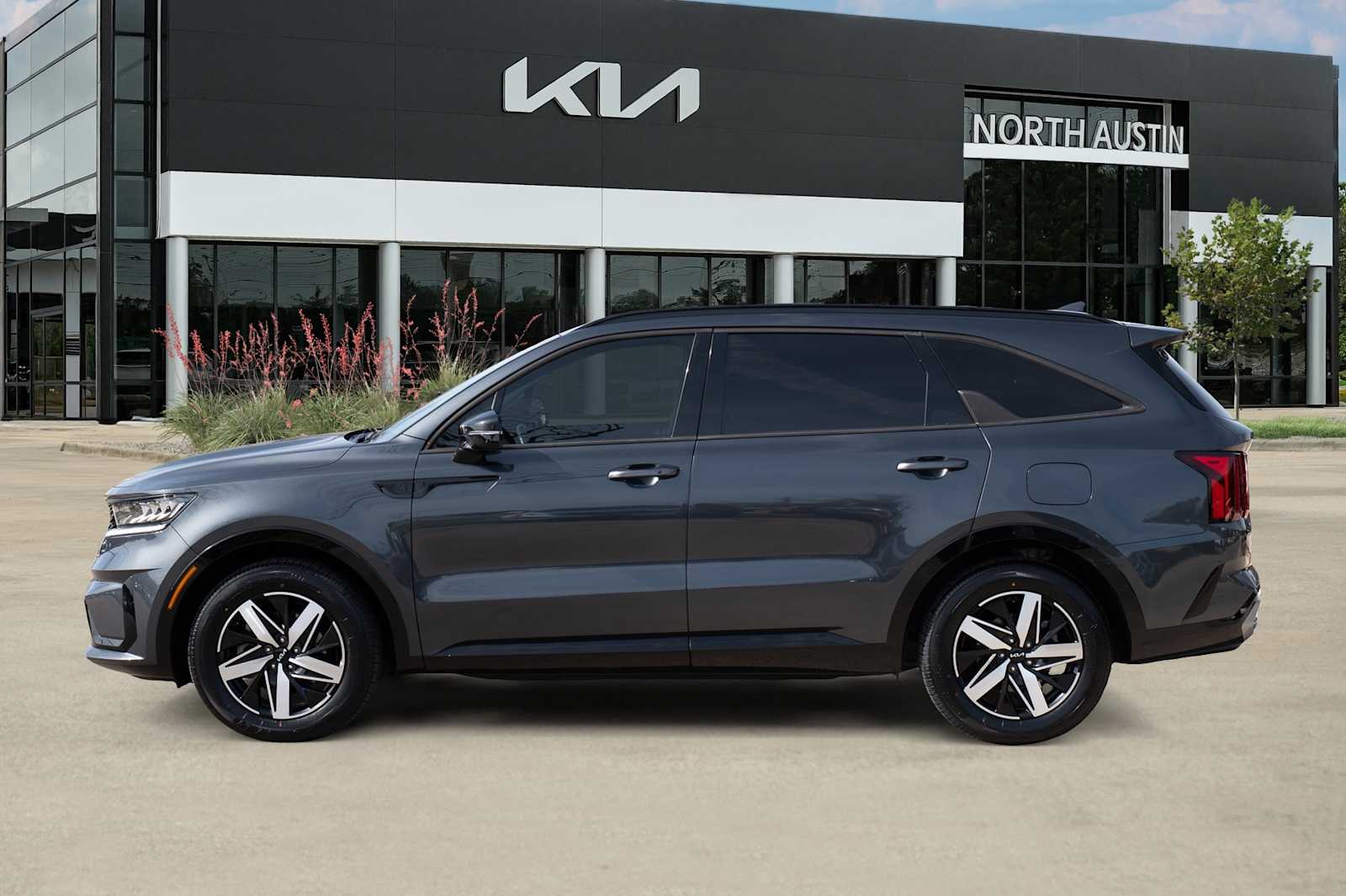 Thumbnail: 2022 Kia Sorento - 4