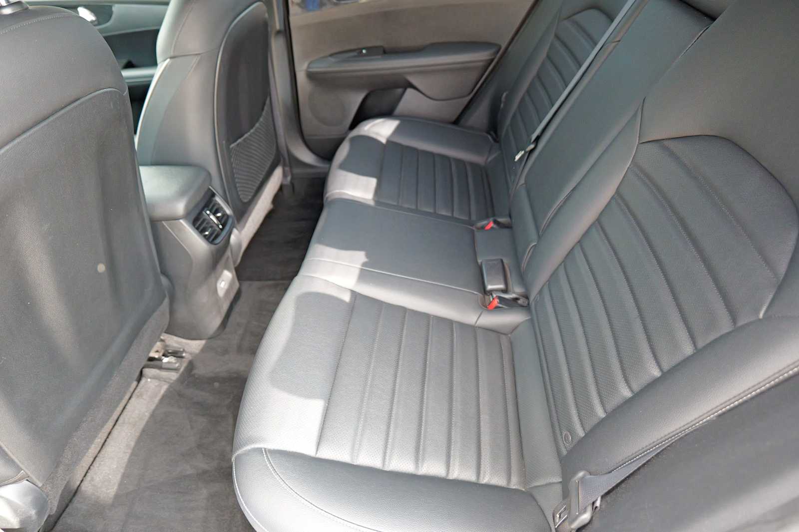 Thumbnail: 2024 Kia Forte - 24