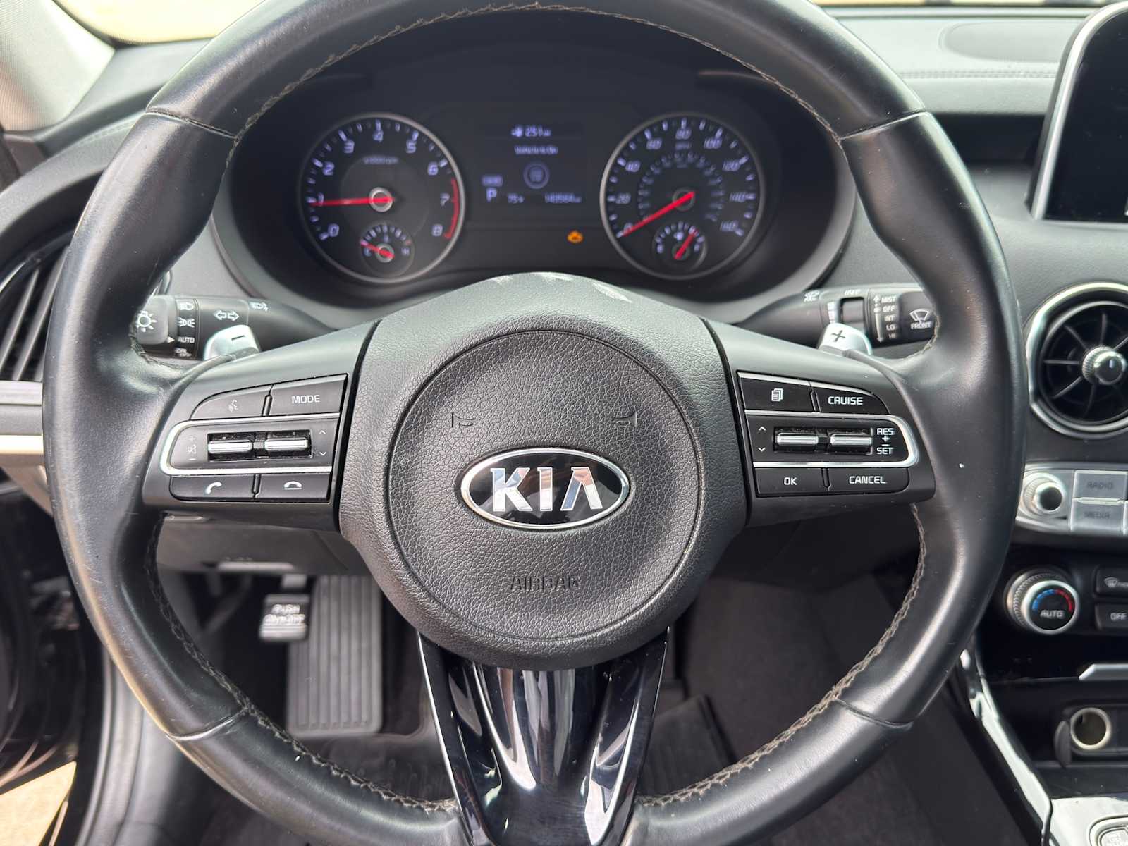 Thumbnail: 2019 Kia Stinger - 13