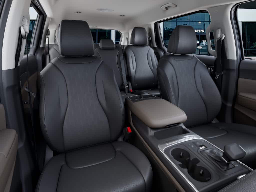 2027 Kia Carnival LXS - Photo 15