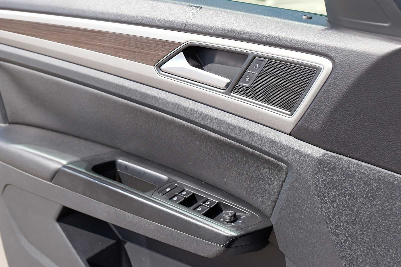 Thumbnail: 2019 Volkswagen Atlas - 21