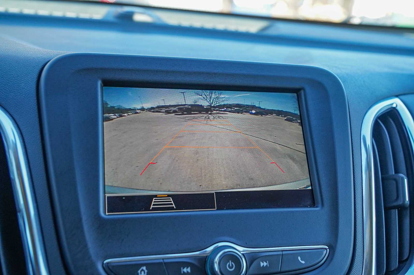 Thumbnail: 2023 Chevrolet Equinox - 16