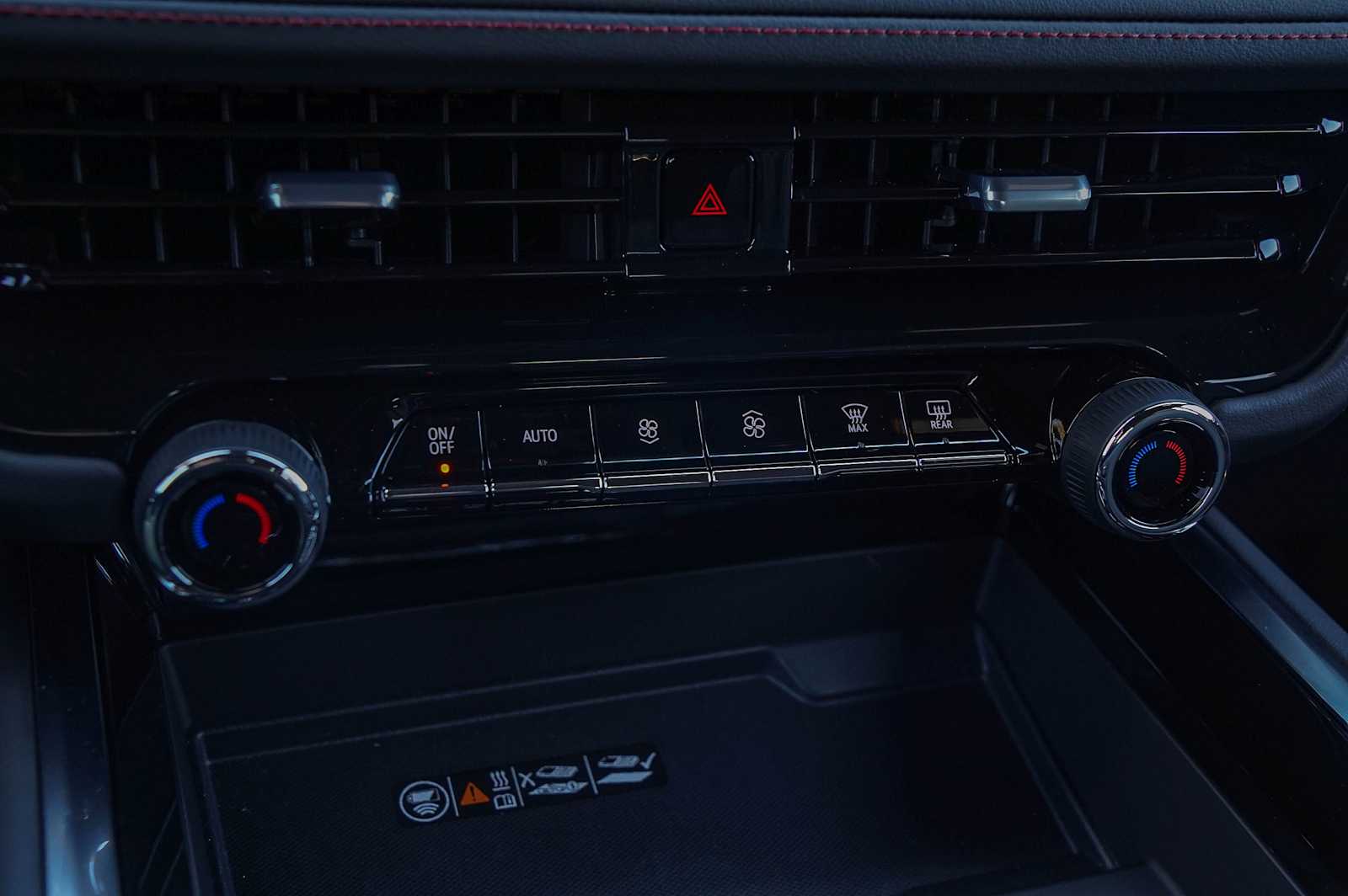 Thumbnail: 2025 Chevrolet Tahoe - 19