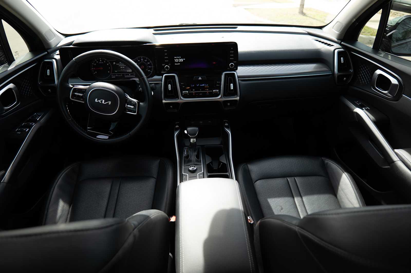 Thumbnail: 2022 Kia Sorento - 26