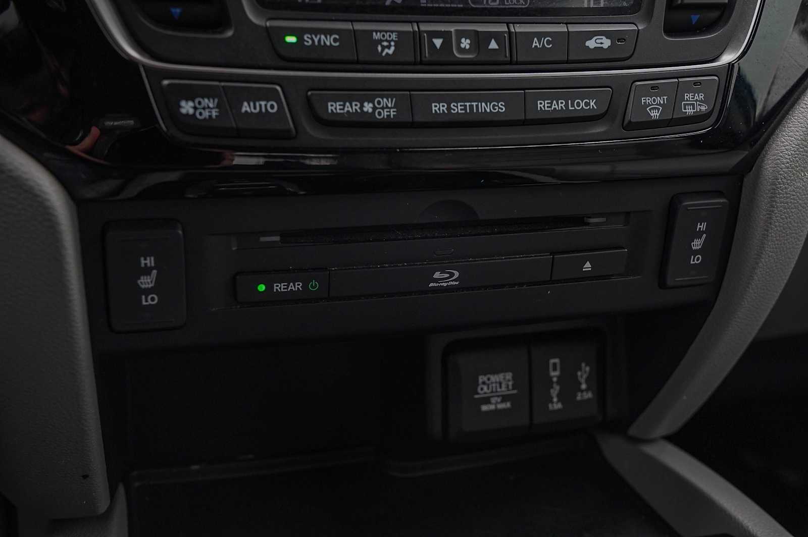 Thumbnail: 2018 Honda Pilot - 20