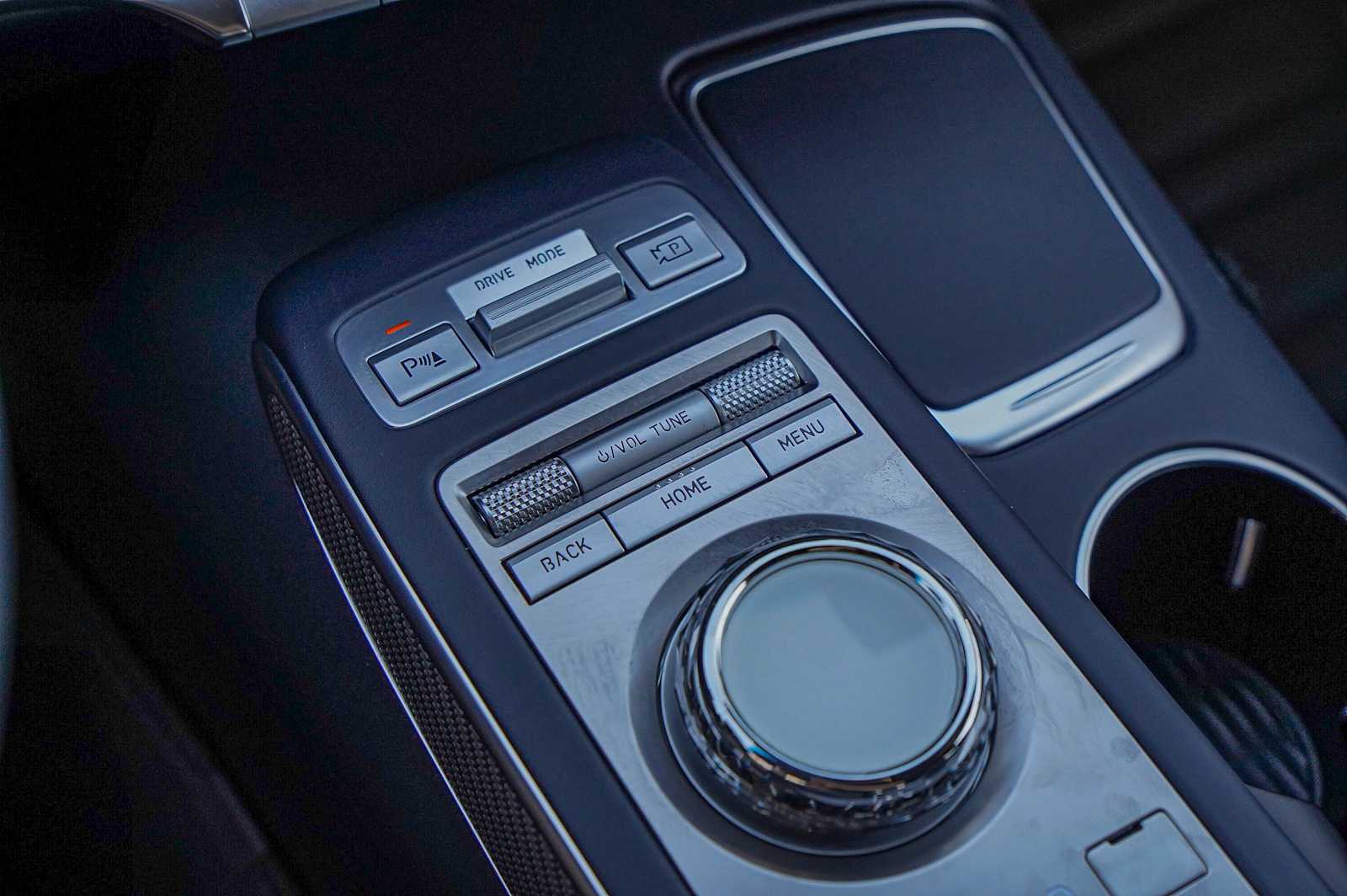 Thumbnail: 2023 Genesis GV70 - 22