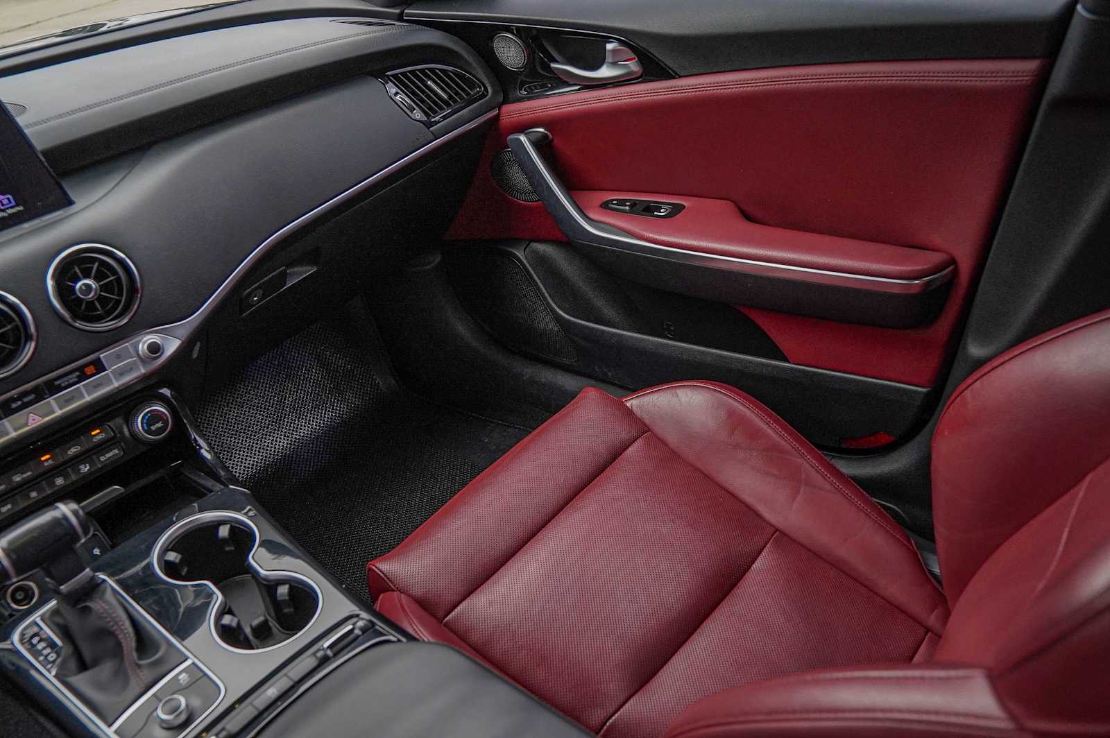 Thumbnail: 2021 Kia Stinger - 29