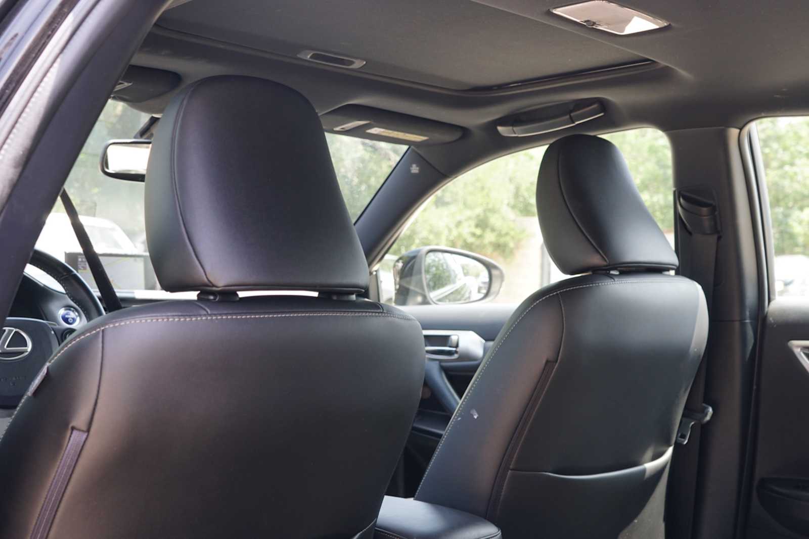 Thumbnail: 2015 Lexus CT - 19