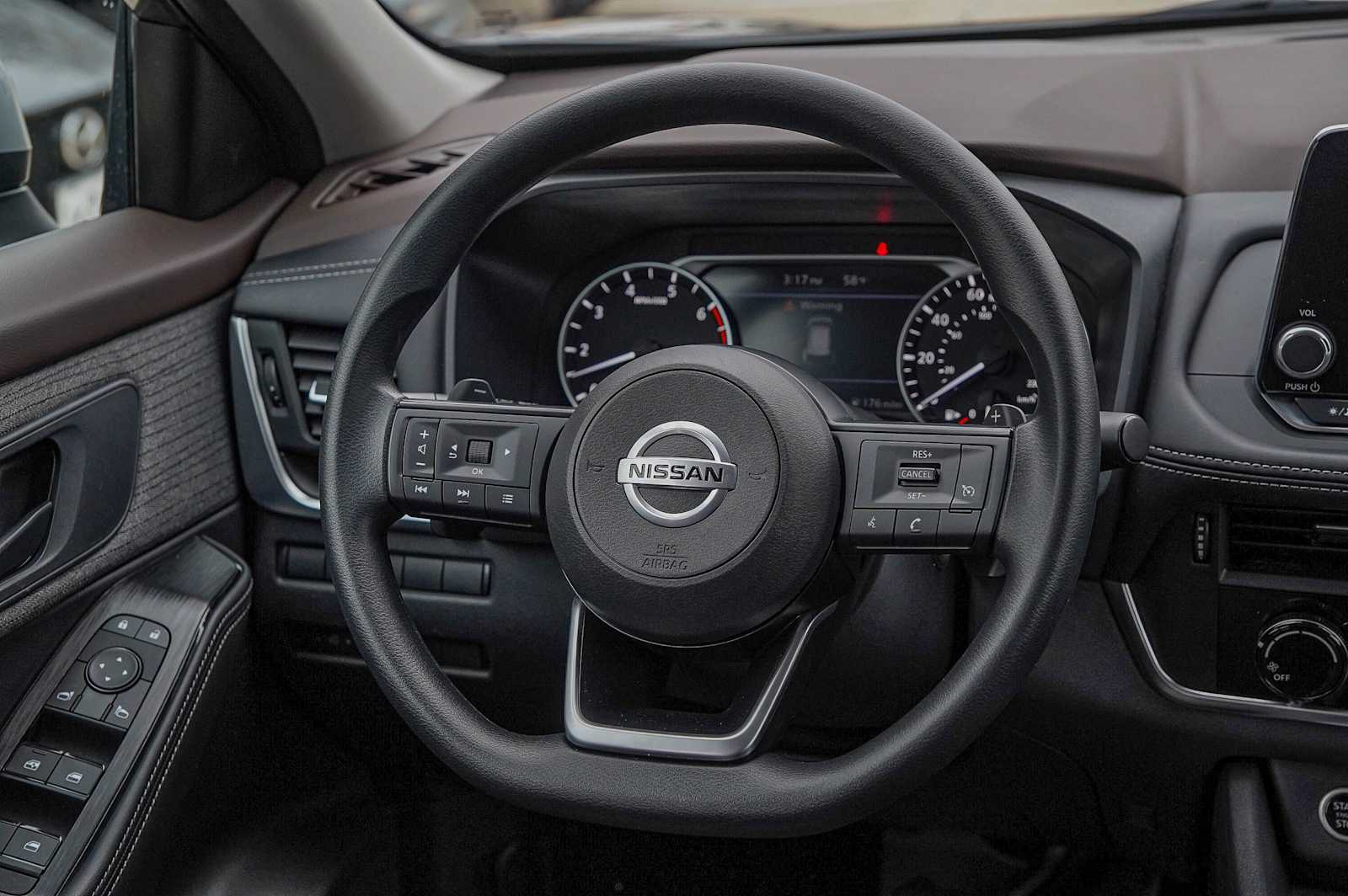 Thumbnail: 2021 Nissan Rogue - 26