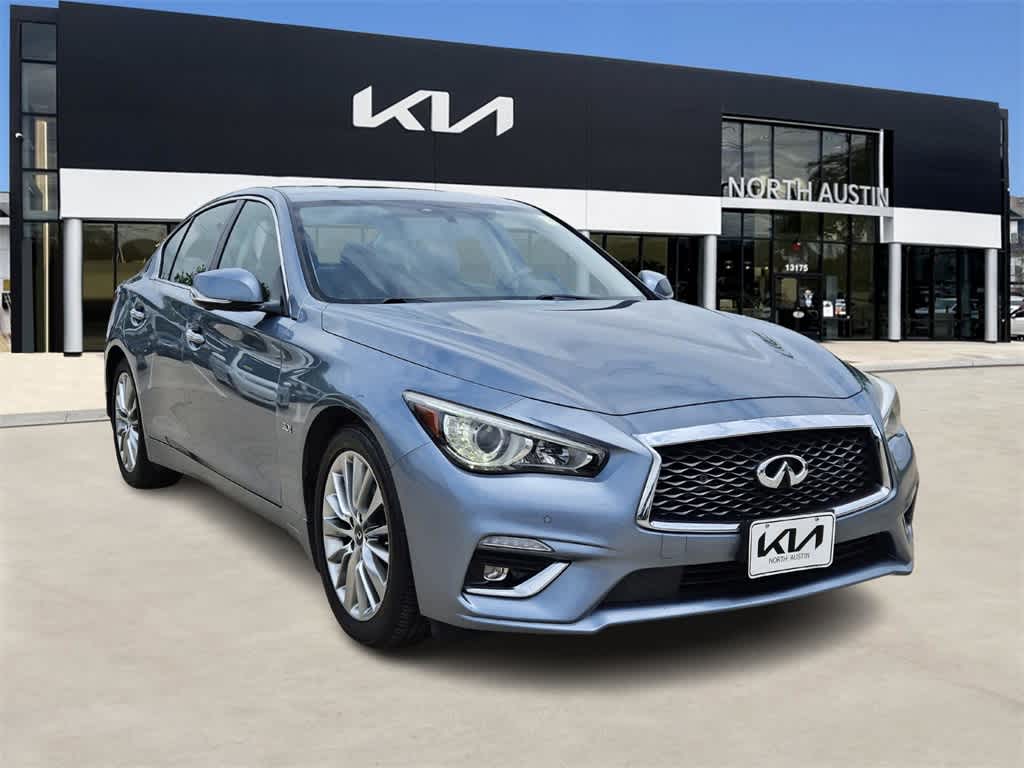 2018 INFINITI Q50 Luxe 3
