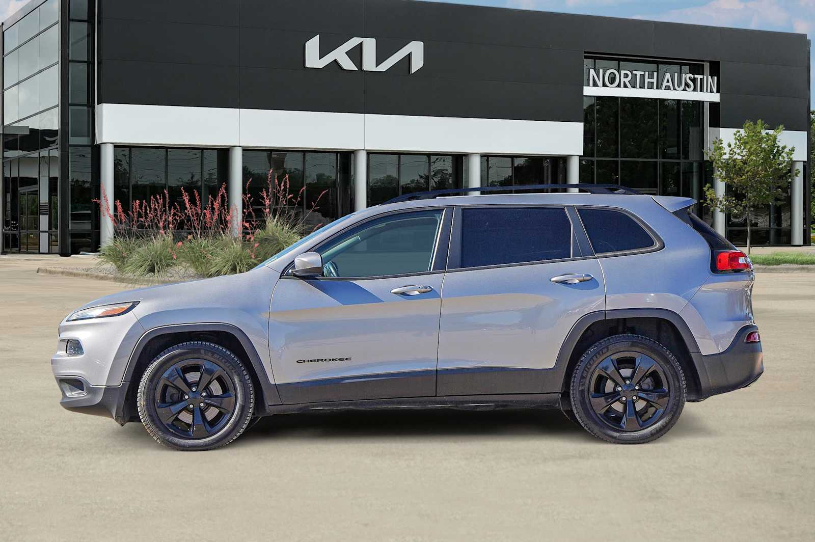 Thumbnail: 2016 Jeep Cherokee - 4