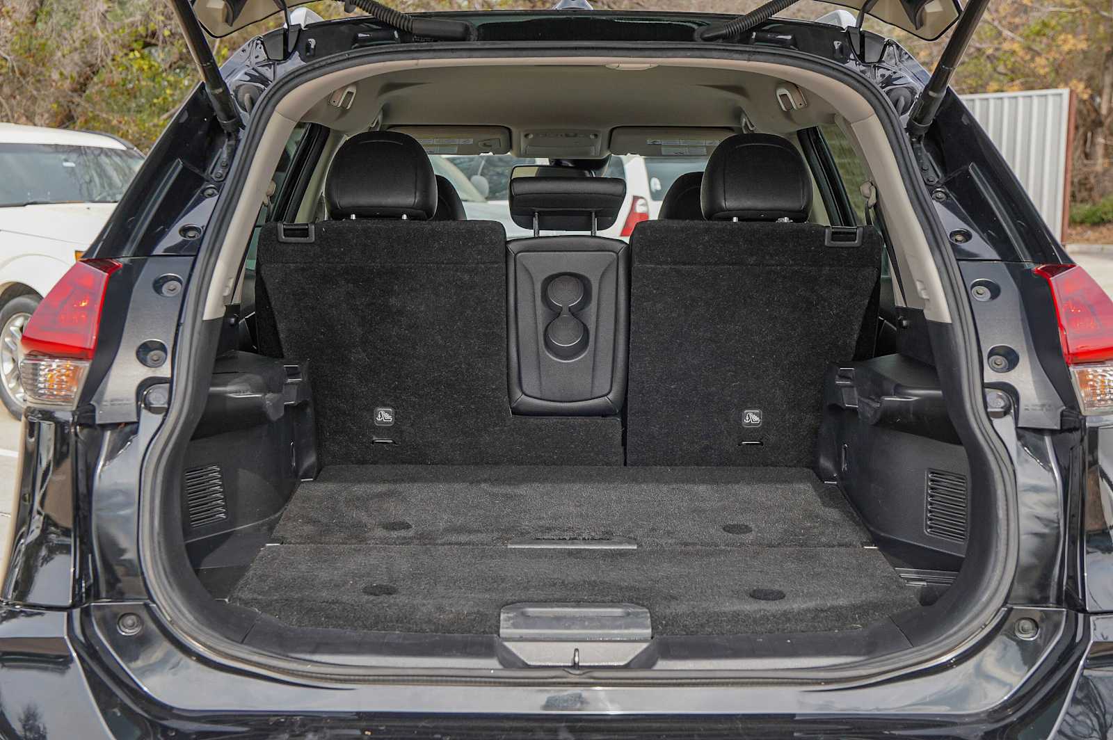 Thumbnail: 2019 Nissan Rogue - 30