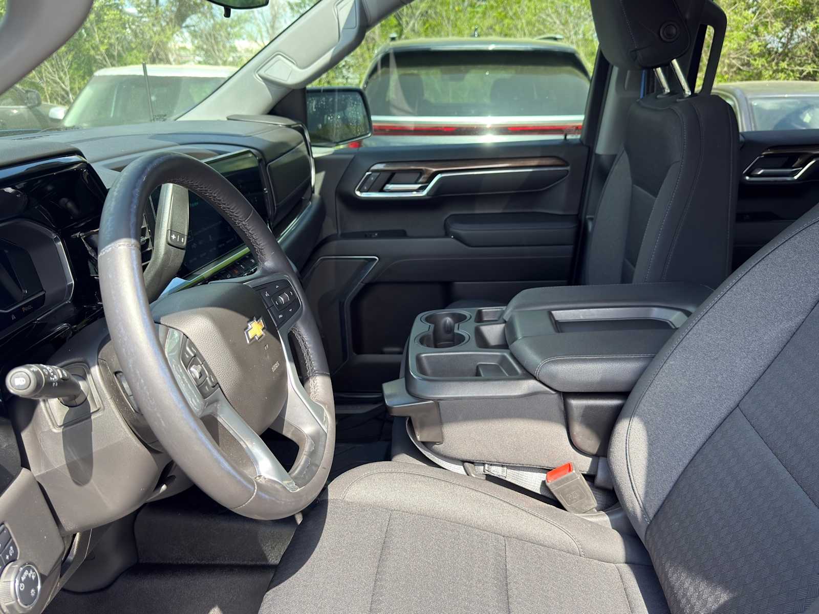 Thumbnail: 2022 Chevrolet Silverado 1500 - 8