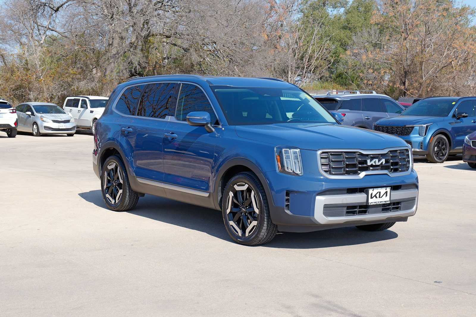Thumbnail: 2023 Kia Telluride - 7