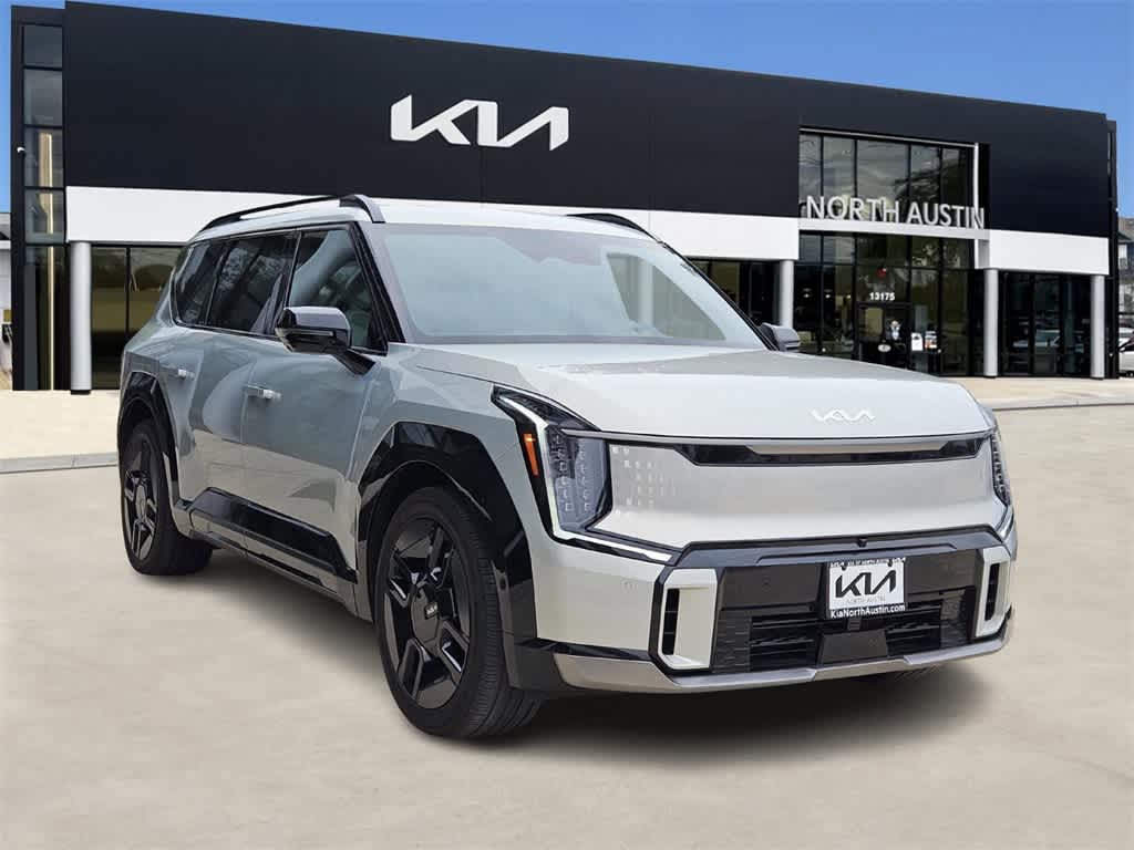Thumbnail: 2024 Kia EV9 - 3