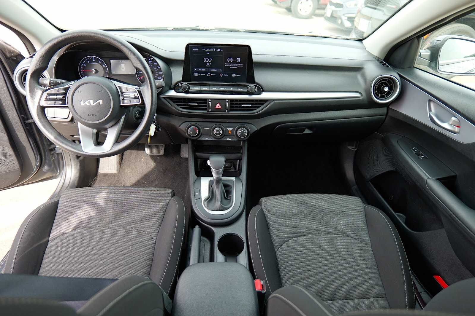 Thumbnail: 2024 Kia Forte - 26