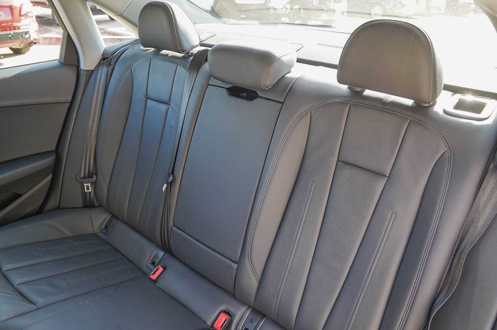 Thumbnail: 2019 Audi A4 - 32