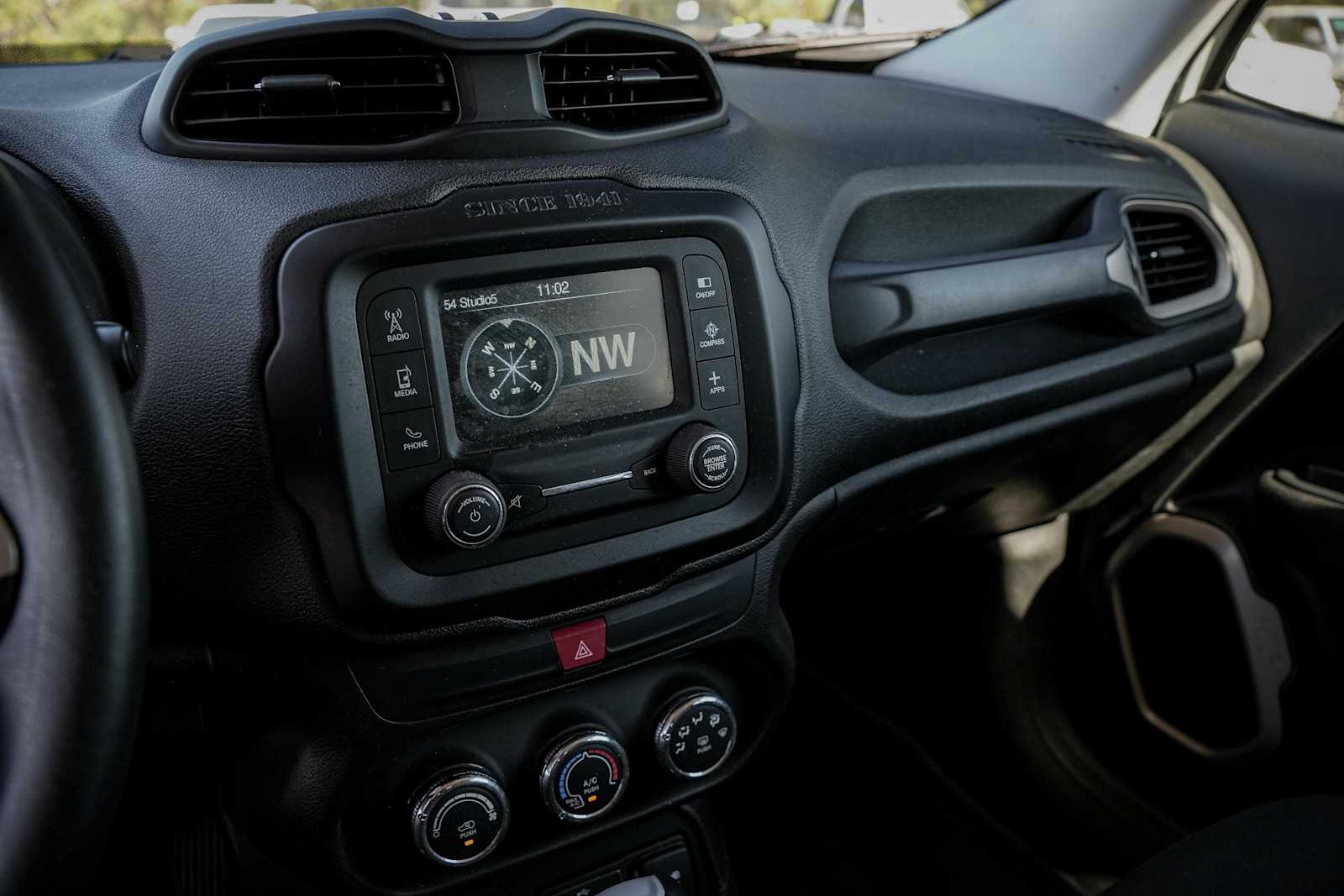 Thumbnail: 2016 Jeep Renegade - 16