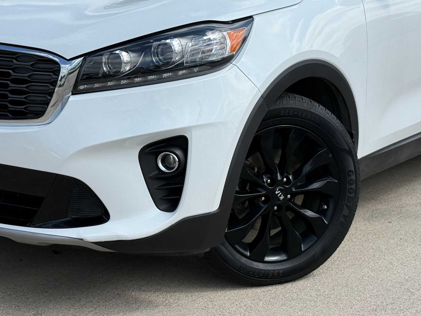 Thumbnail: 2020 Kia Sorento - 2