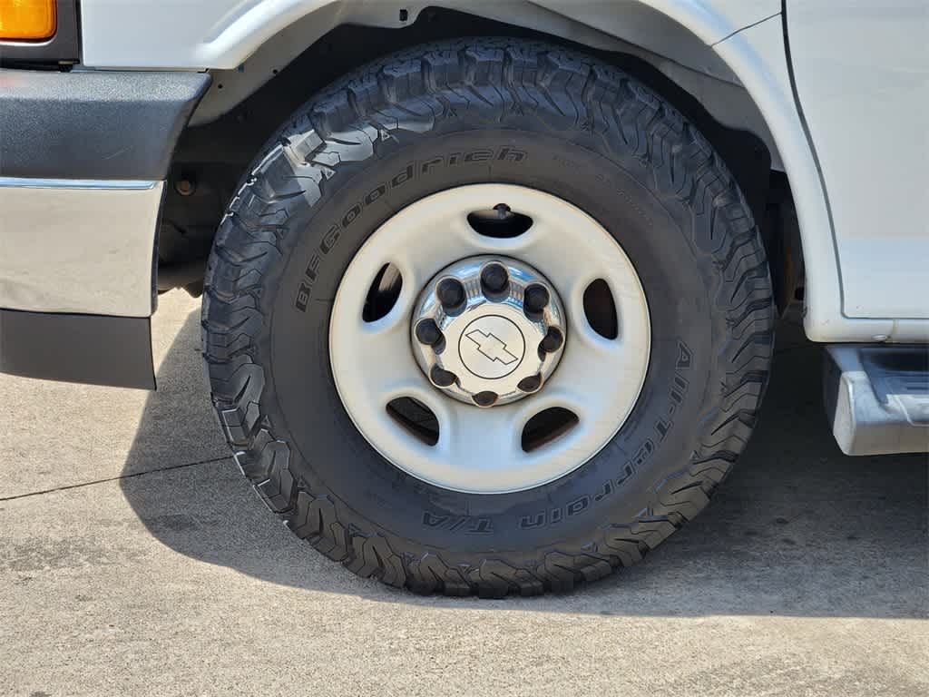 Thumbnail: 2019 Chevrolet Express - 9