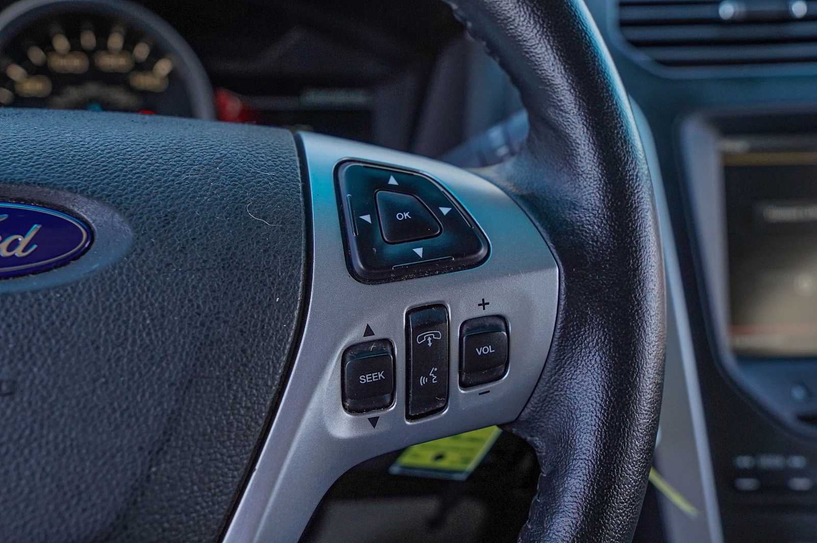 Thumbnail: 2012 Ford Explorer - 14