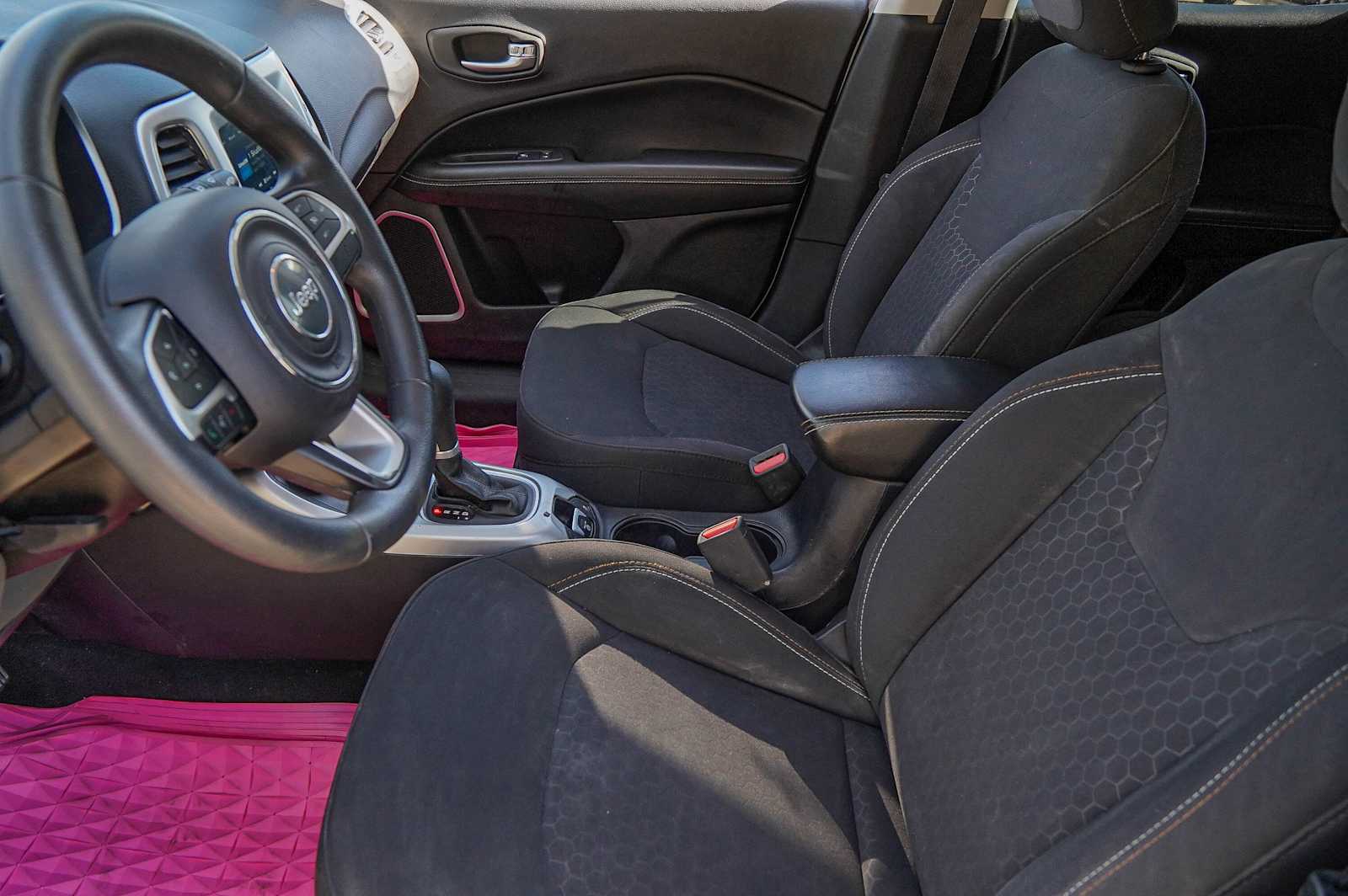 Thumbnail: 2019 Jeep Compass - 10