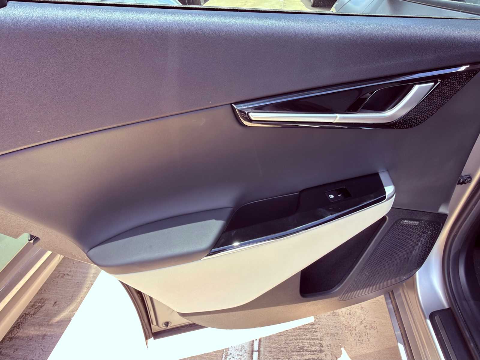 Thumbnail: 2024 Kia EV6 - 35