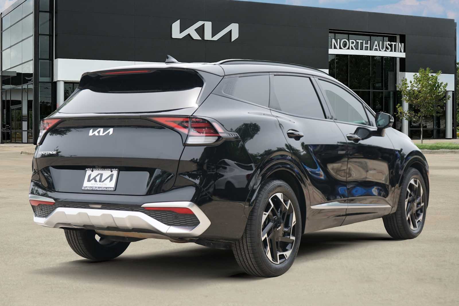 Thumbnail: 2023 Kia Sportage - 4
