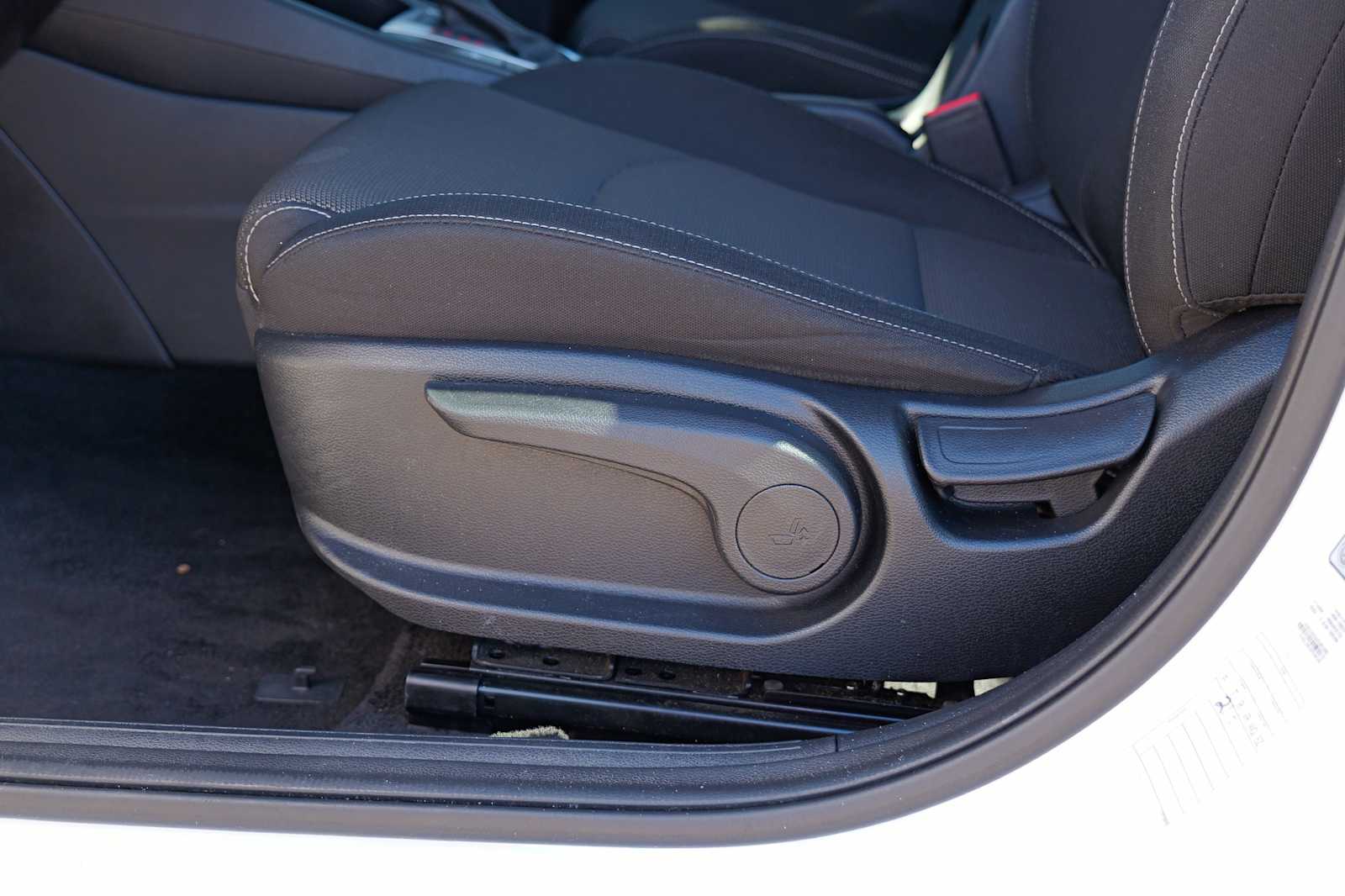 Thumbnail: 2024 Kia Forte - 22