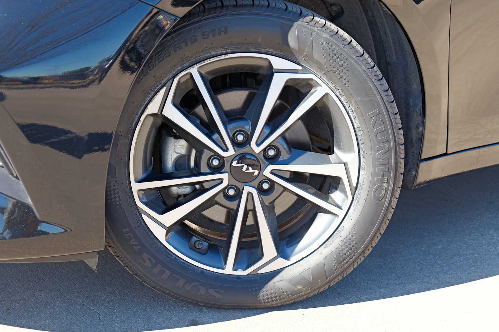 Thumbnail: 2024 Kia Forte - 2