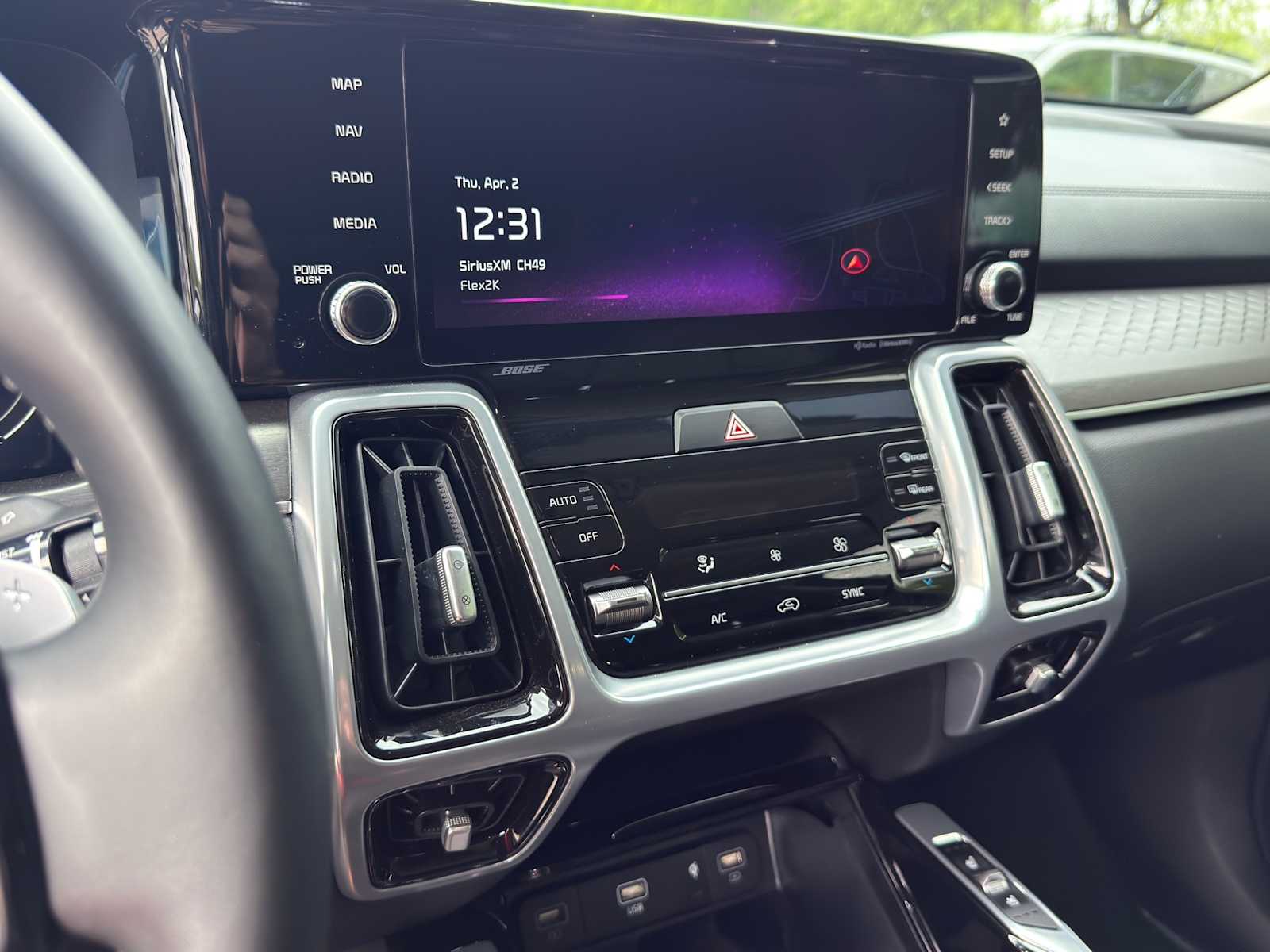 Thumbnail: 2023 Kia Sorento - 18