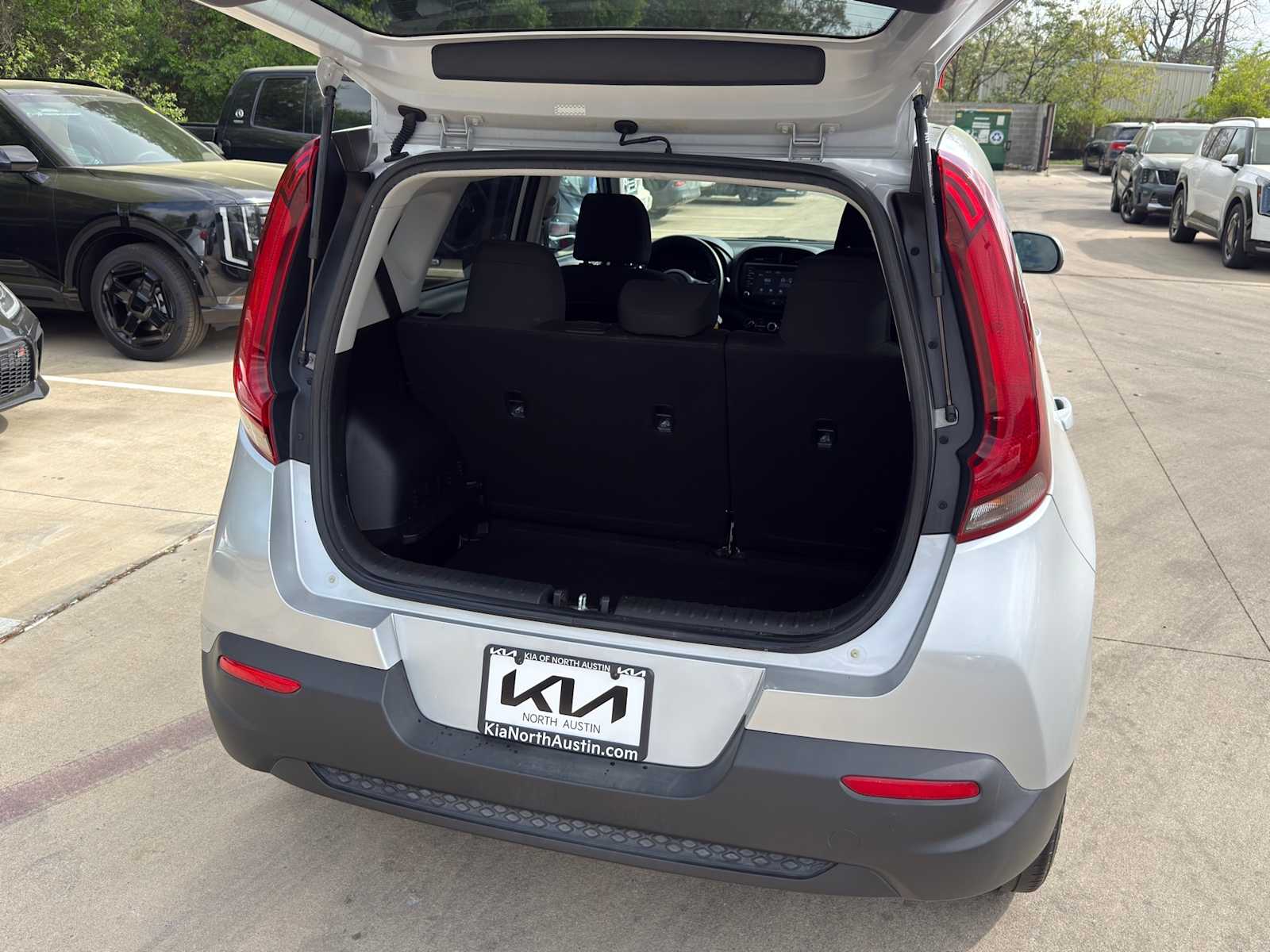 Thumbnail: 2020 Kia Soul - 11