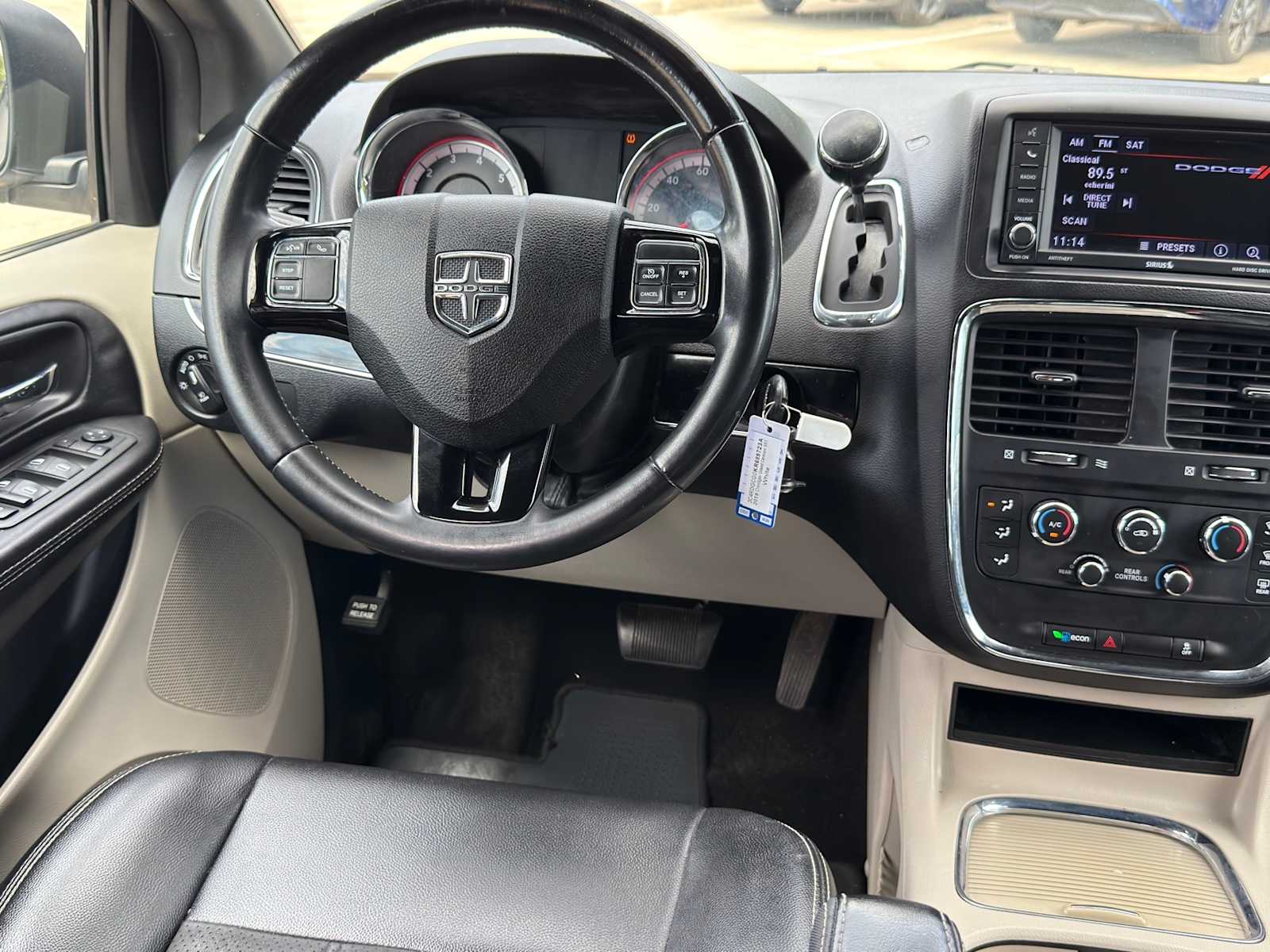 Thumbnail: 2019 Dodge Grand Caravan - 26