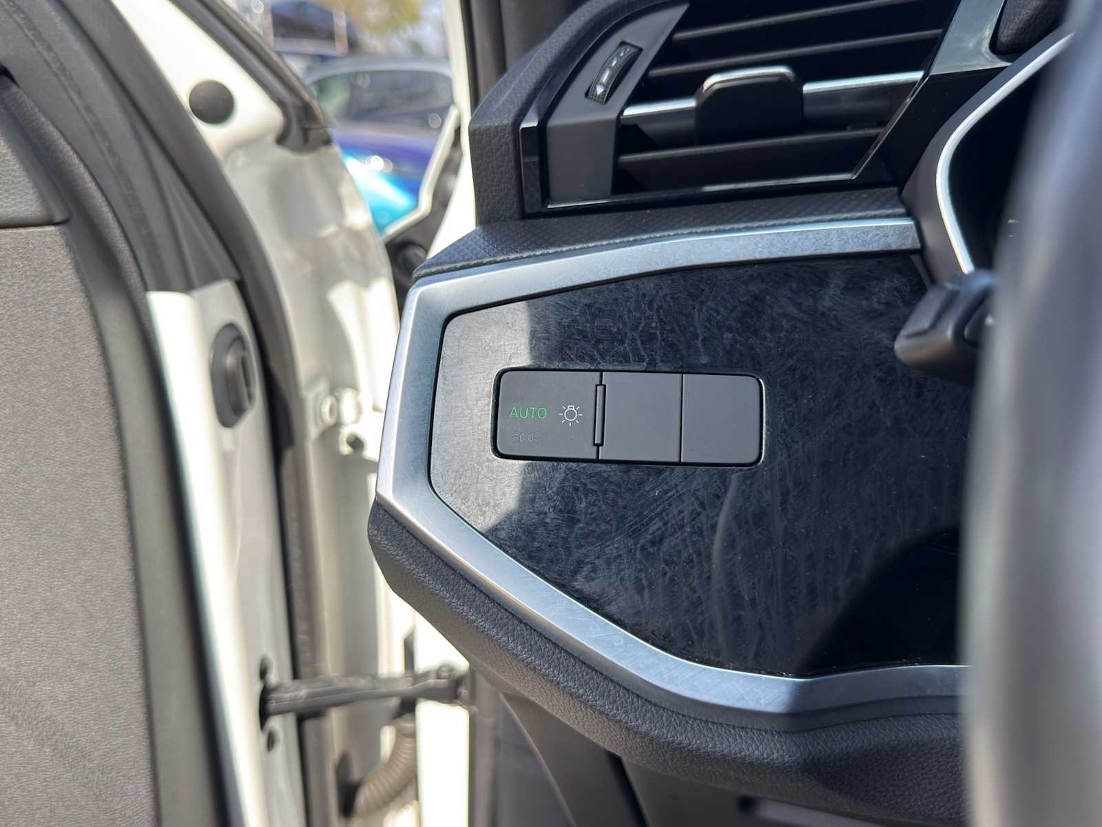 Thumbnail: 2022 Audi Q3 - 19