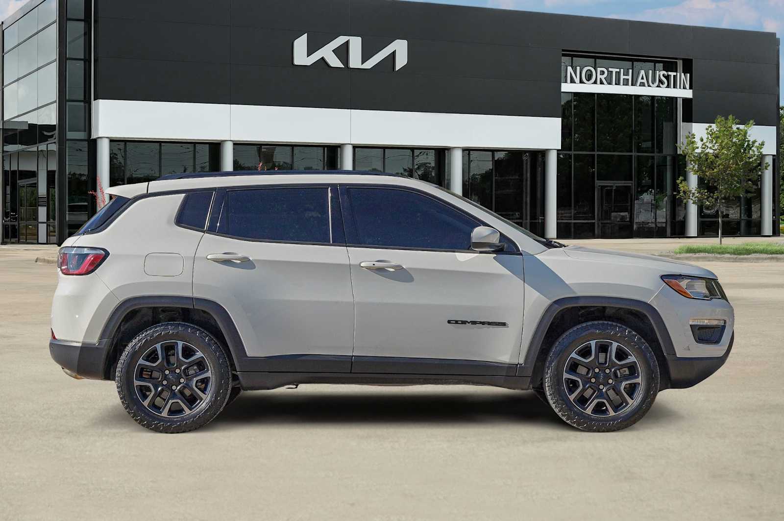 Thumbnail: 2019 Jeep Compass - 7