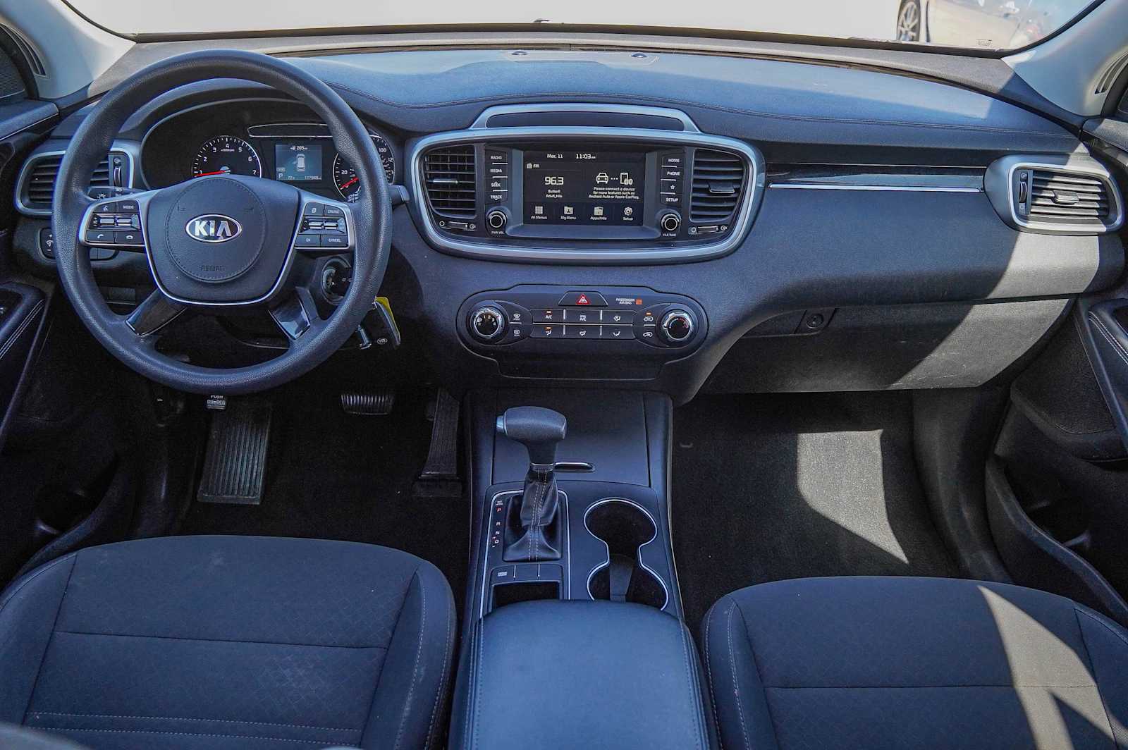 Thumbnail: 2019 Kia Sorento - 24