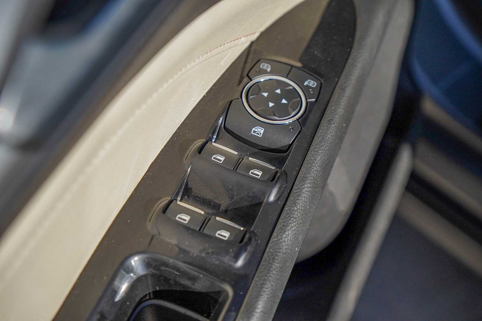 Thumbnail: 2014 Ford Fusion - 23