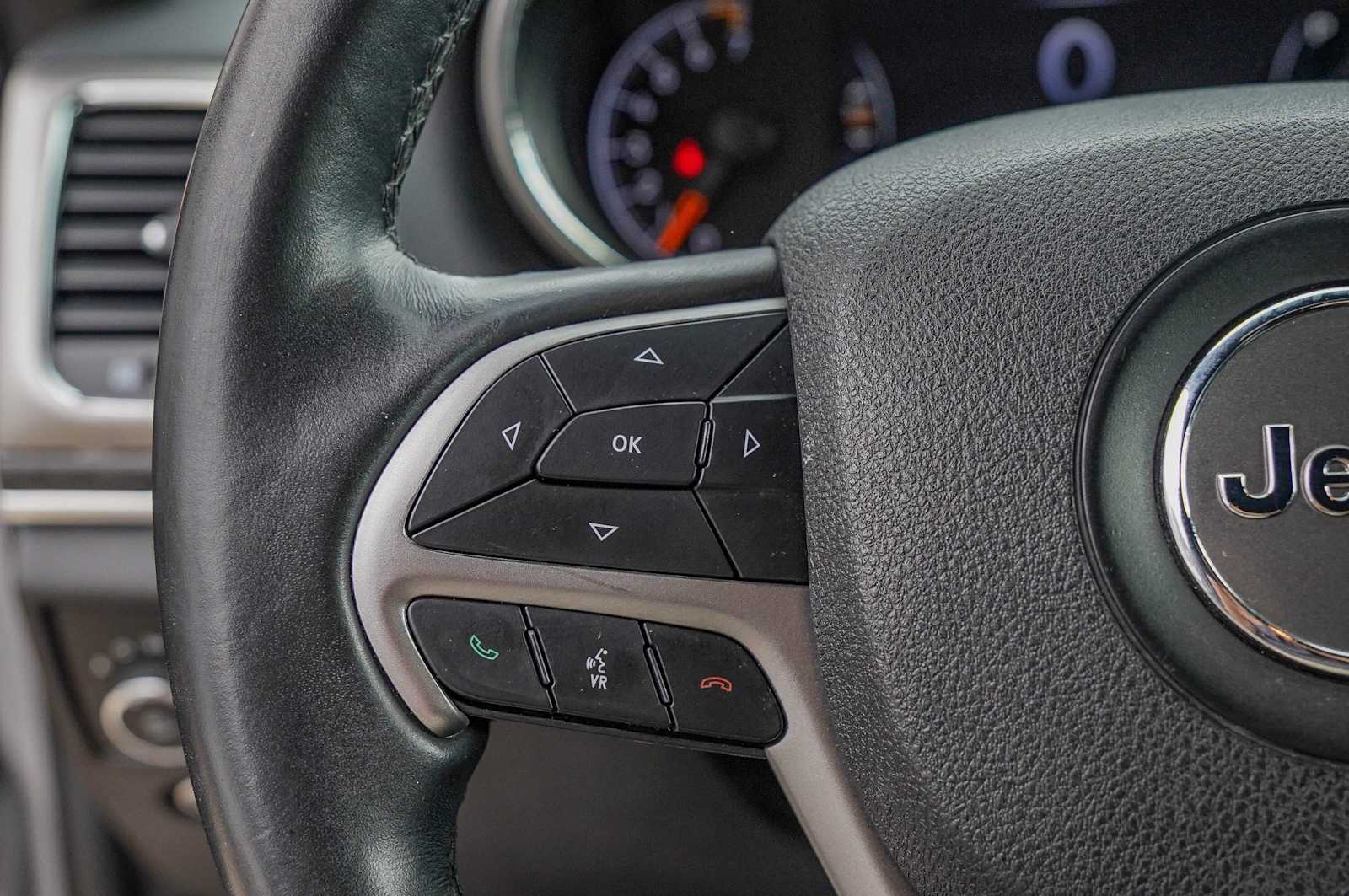 Thumbnail: 2018 Jeep Grand Cherokee - 13