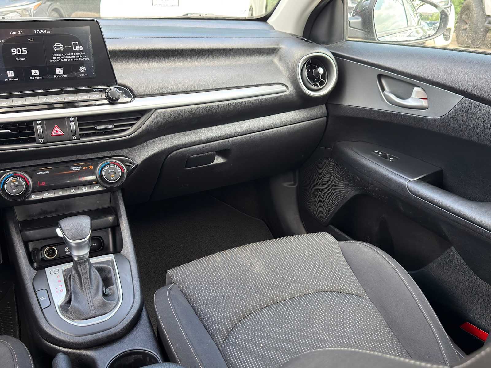 Thumbnail: 2019 Kia Forte - 21