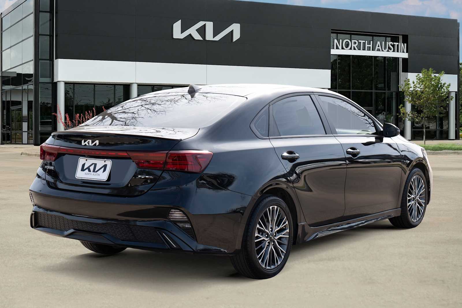 Thumbnail: 2024 Kia Forte - 6