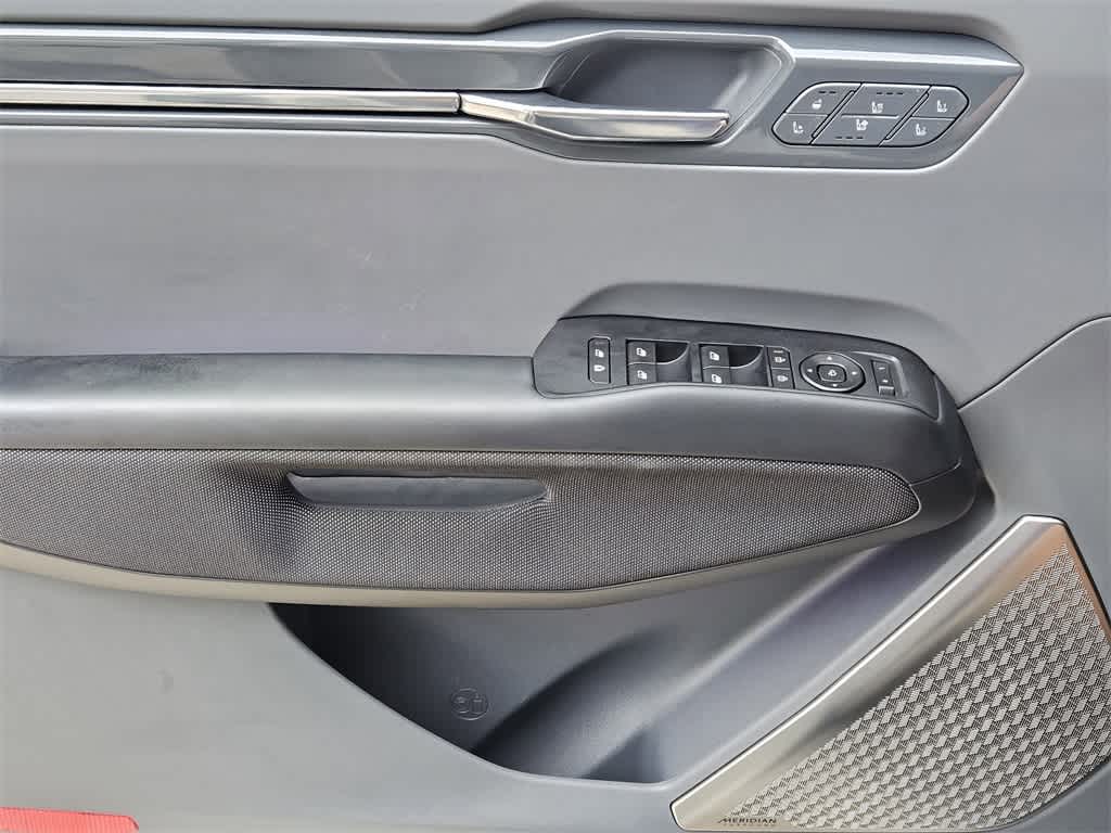 Thumbnail: 2024 Kia EV9 - 22