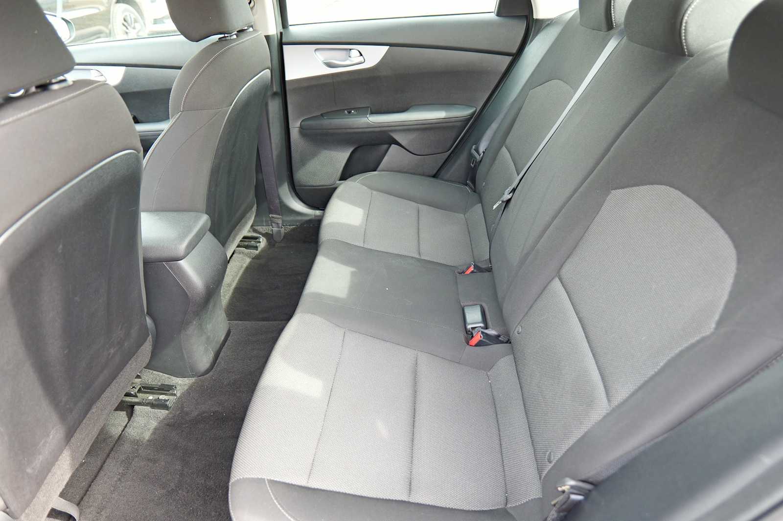 Thumbnail: 2024 Kia Forte - 24