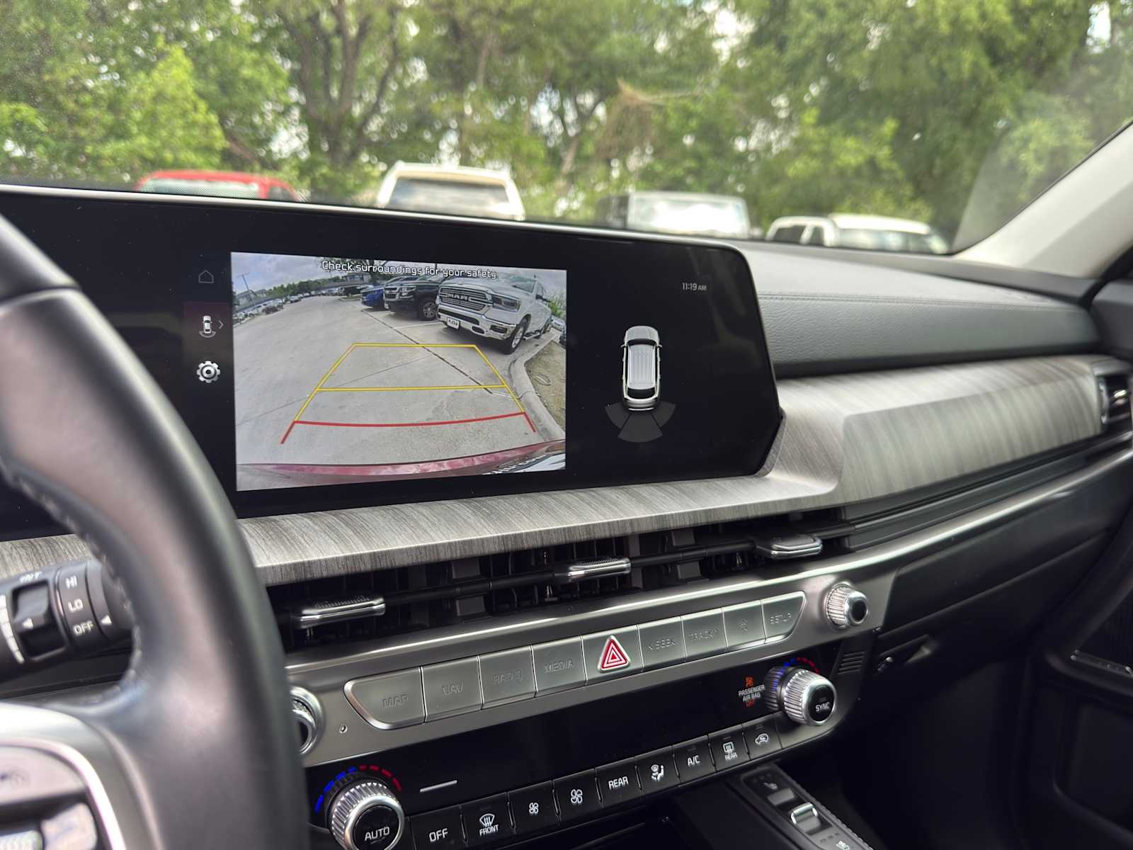 Thumbnail: 2024 Kia Telluride - 13