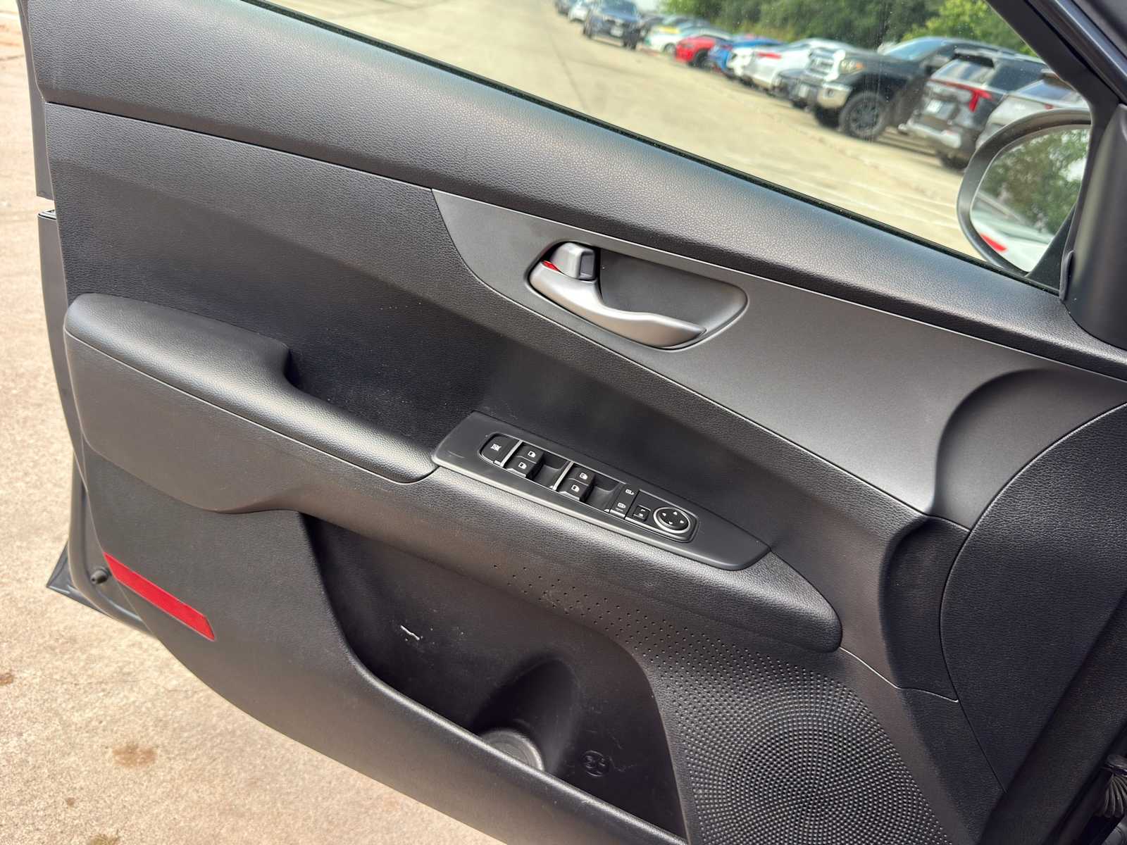 Thumbnail: 2019 Kia Forte - 18