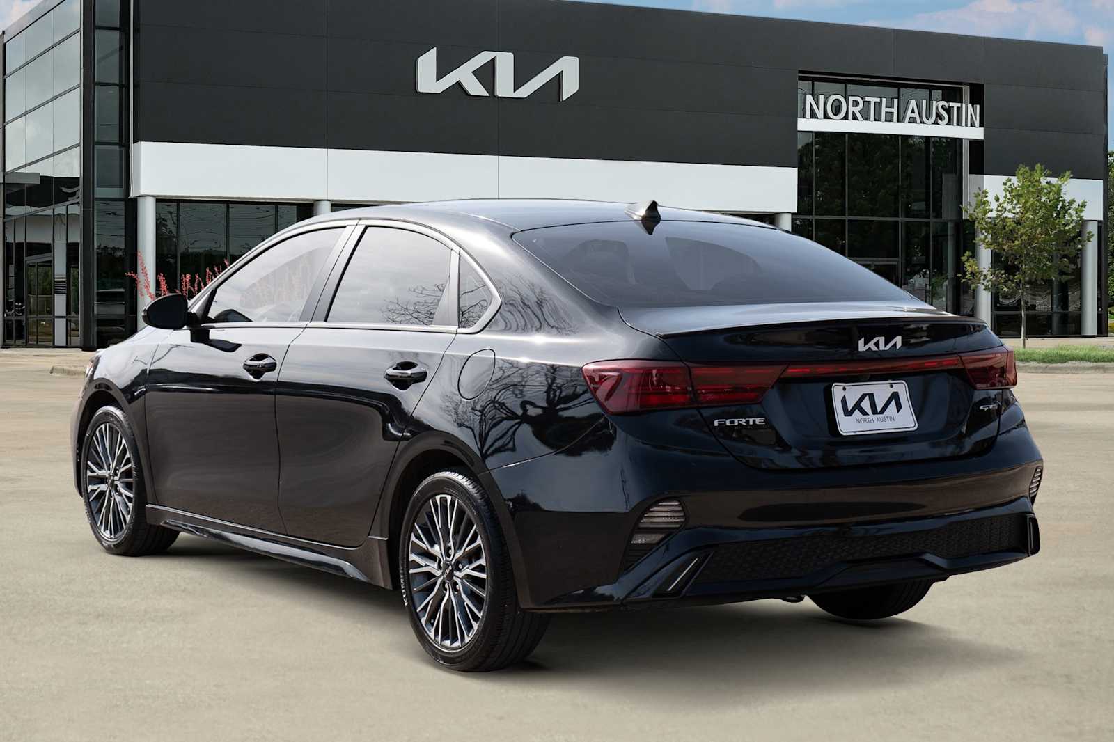 Thumbnail: 2024 Kia Forte - 5