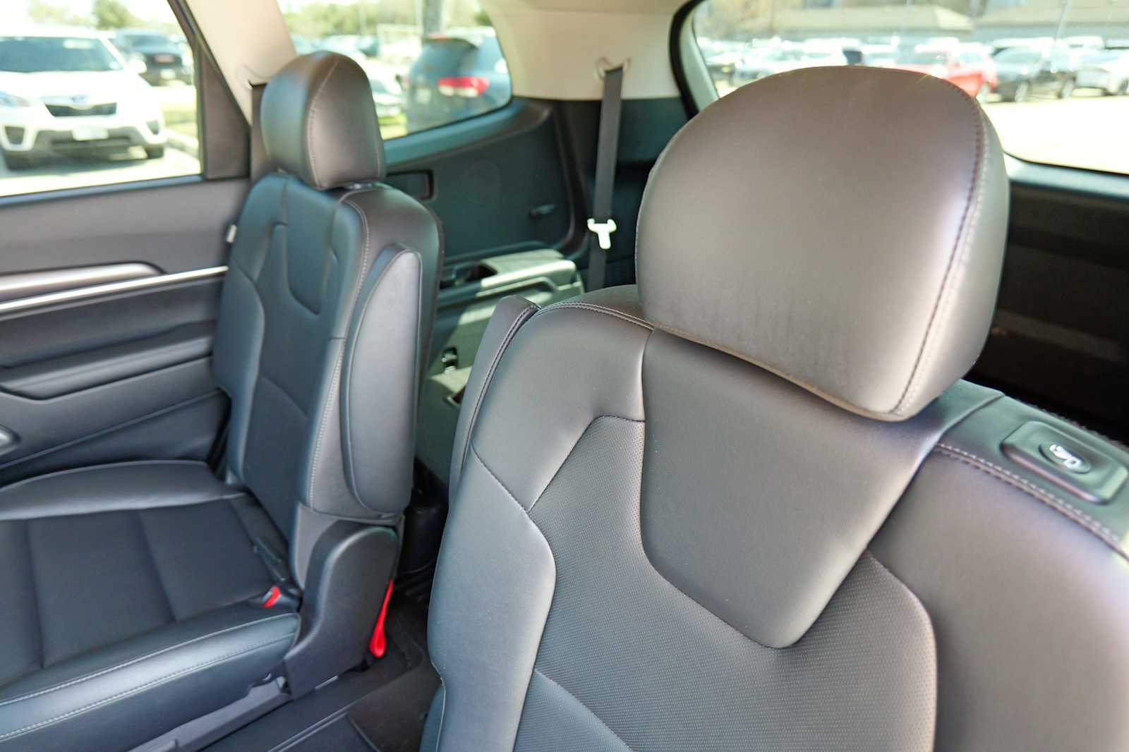 Thumbnail: 2023 Kia Telluride - 25