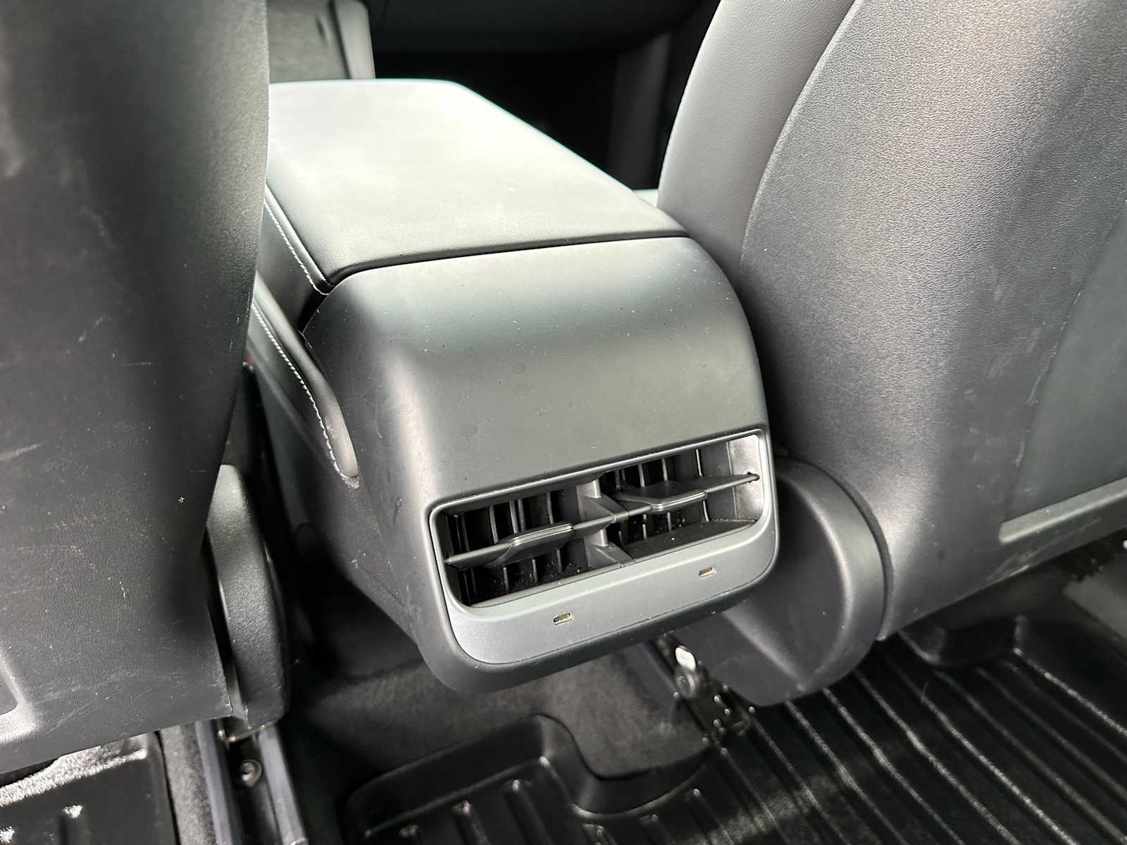 Thumbnail: 2023 Tesla Model Y - 19