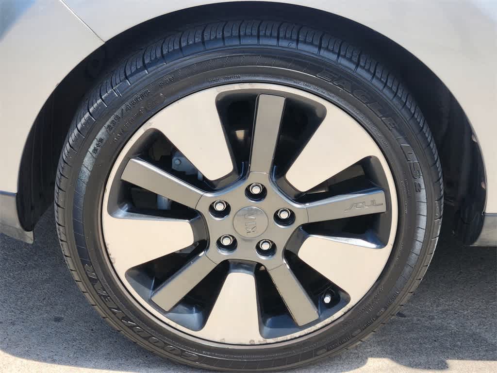 Thumbnail: 2014 Kia Soul - 8